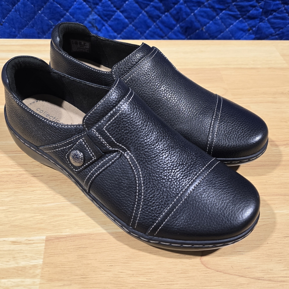 Clarks Black Pebble Leather Slip-On Loafers